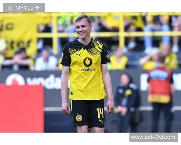 拜尔扔飞镖庆祝动作致敬斯蒂芬邦廷展现飞镖运动精神