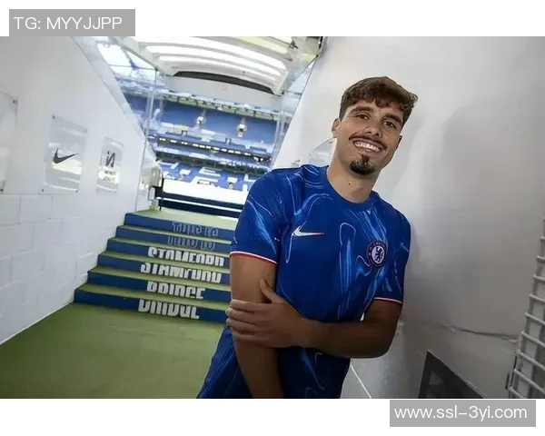 带刺白玫瑰崛起利兹联六轮不败斩红军蓝军下轮迎战曼联